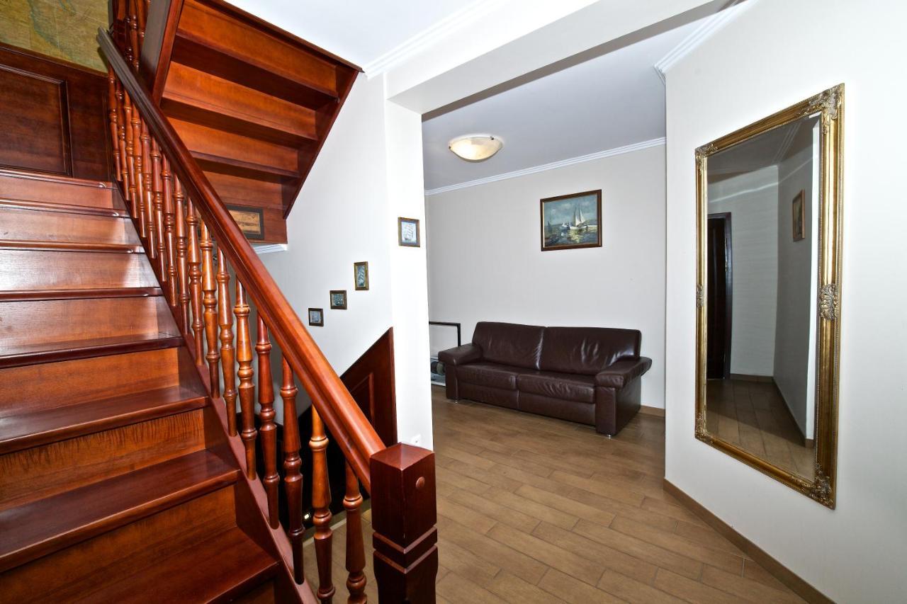 Villa & Restaurant Admiral Nelson Hel Bagian luar foto