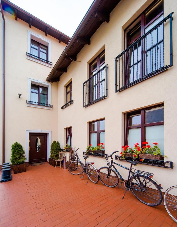 Villa & Restaurant Admiral Nelson Hel Bagian luar foto